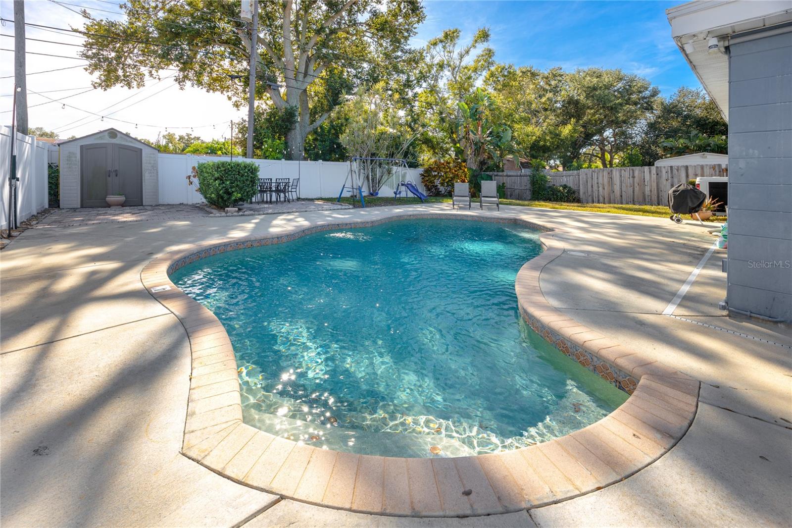 PINE GROVE ESTATES ADD - Residential