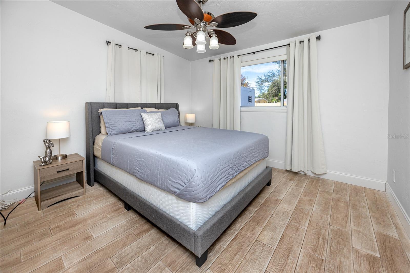 PINE GROVE ESTATES ADD - Residential