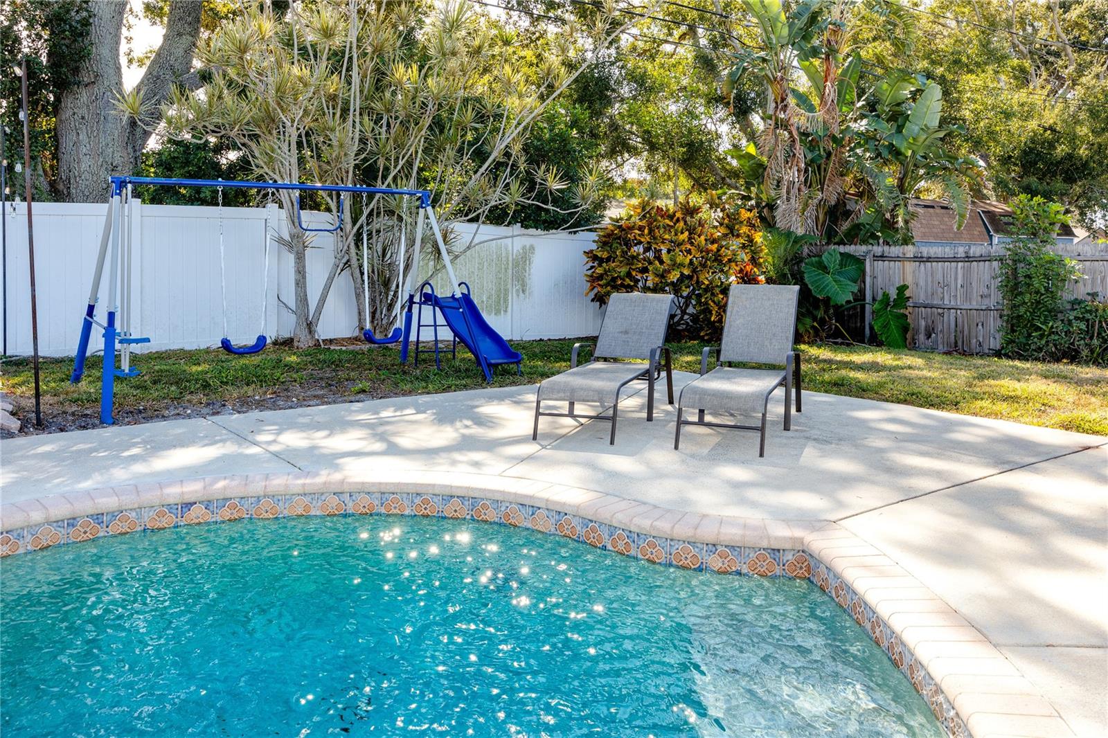 PINE GROVE ESTATES ADD - Residential