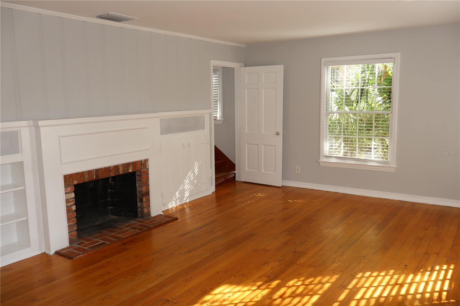 BELLE VISTA - Residential Lease