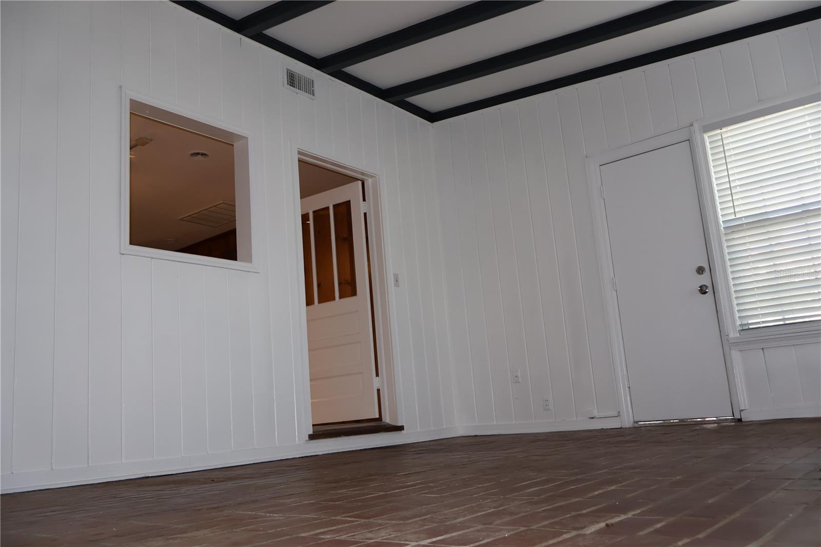 BELLE VISTA - Residential Lease