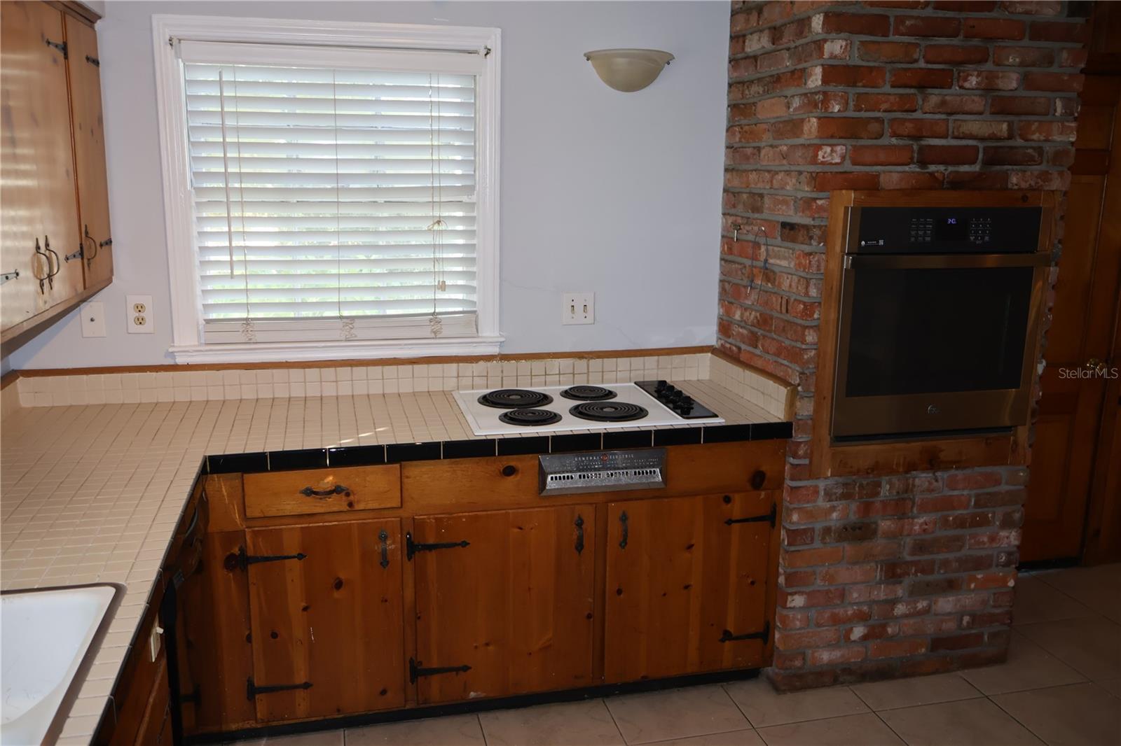 BELLE VISTA - Residential Lease