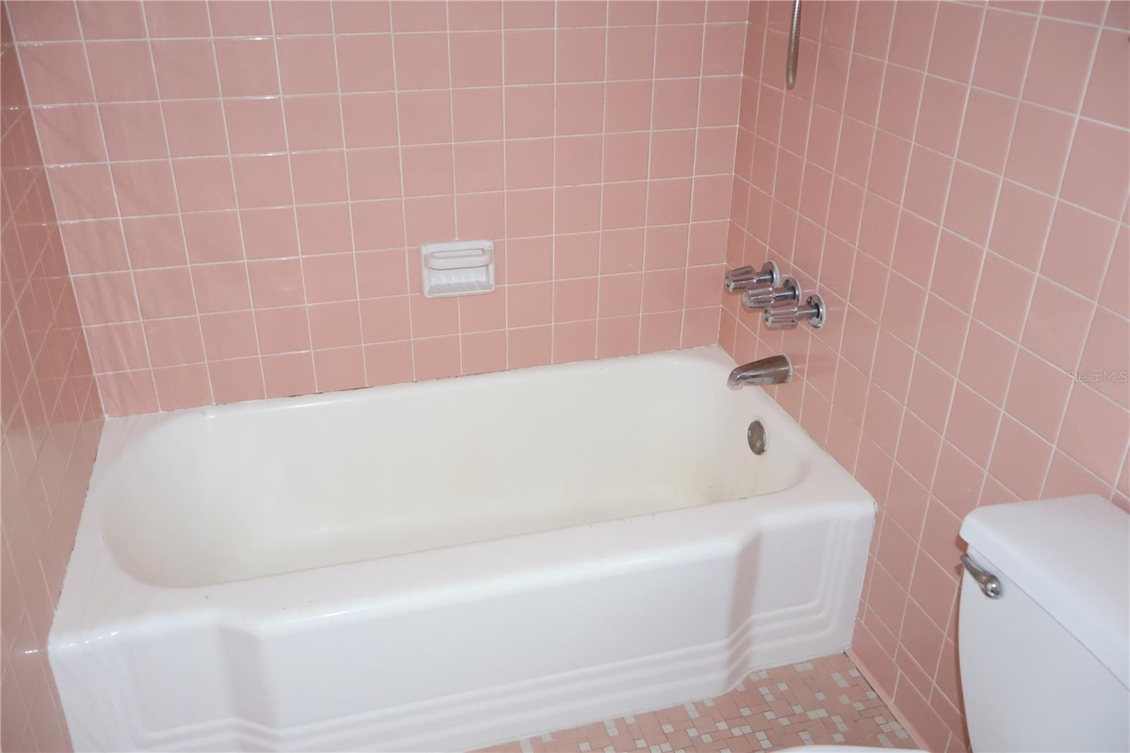 BELLE VISTA - Residential Lease