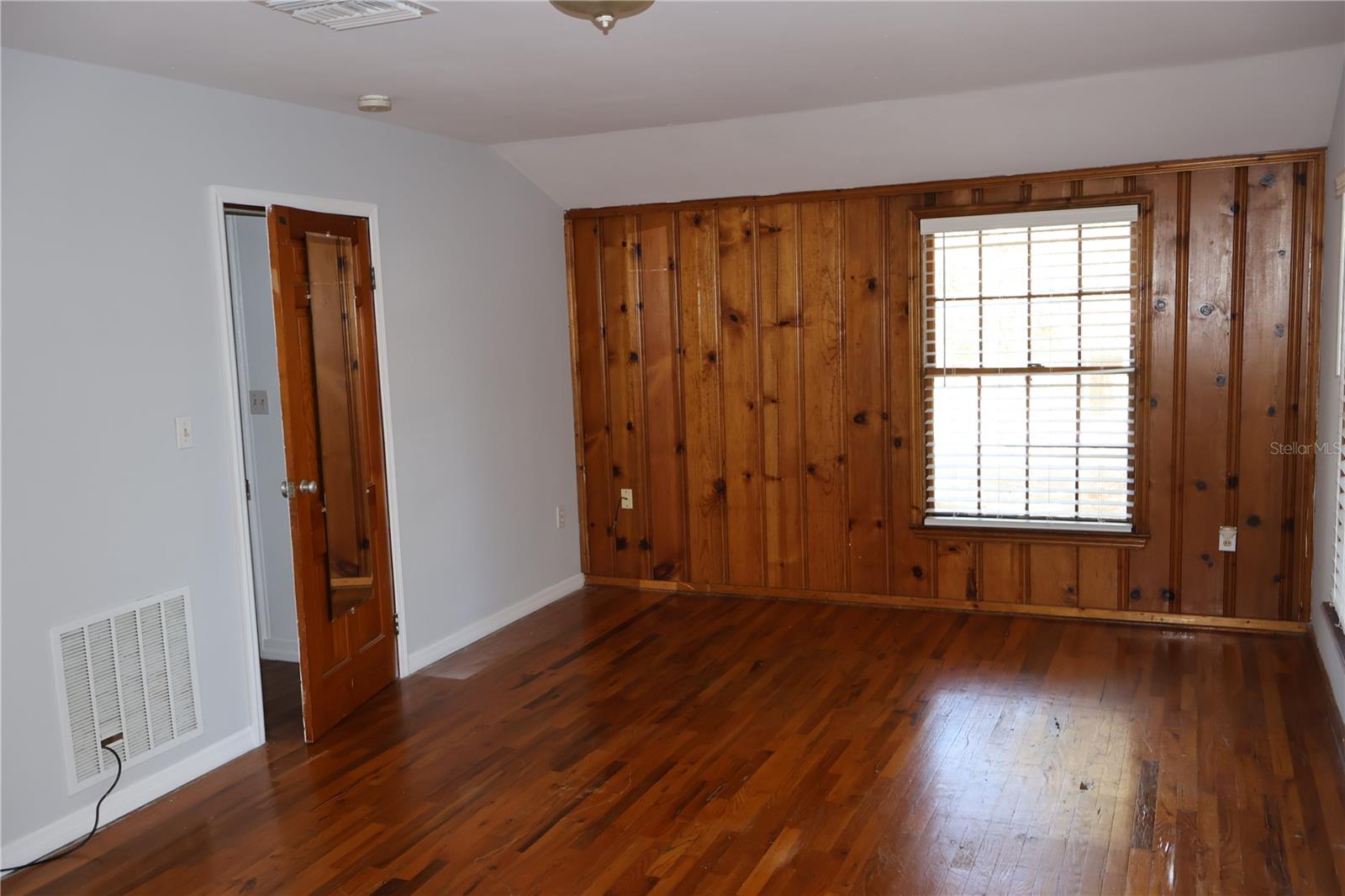 BELLE VISTA - Residential Lease