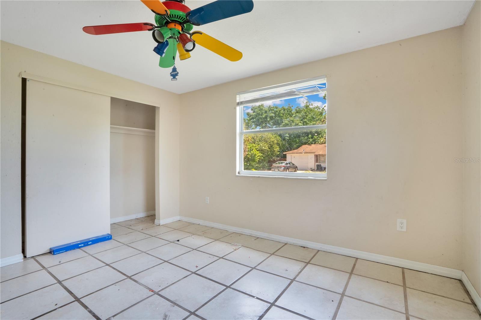EMBASSY HILLS - Residential
