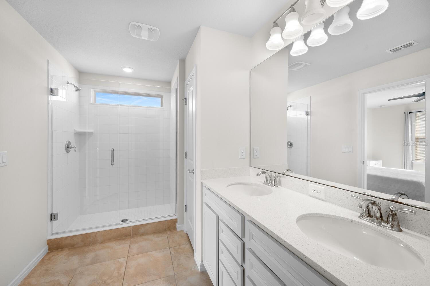 ISLES/LK NONA PH 1B - Residential Lease