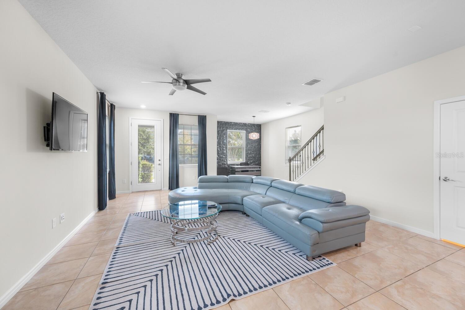 ISLES/LK NONA PH 1B - Residential Lease