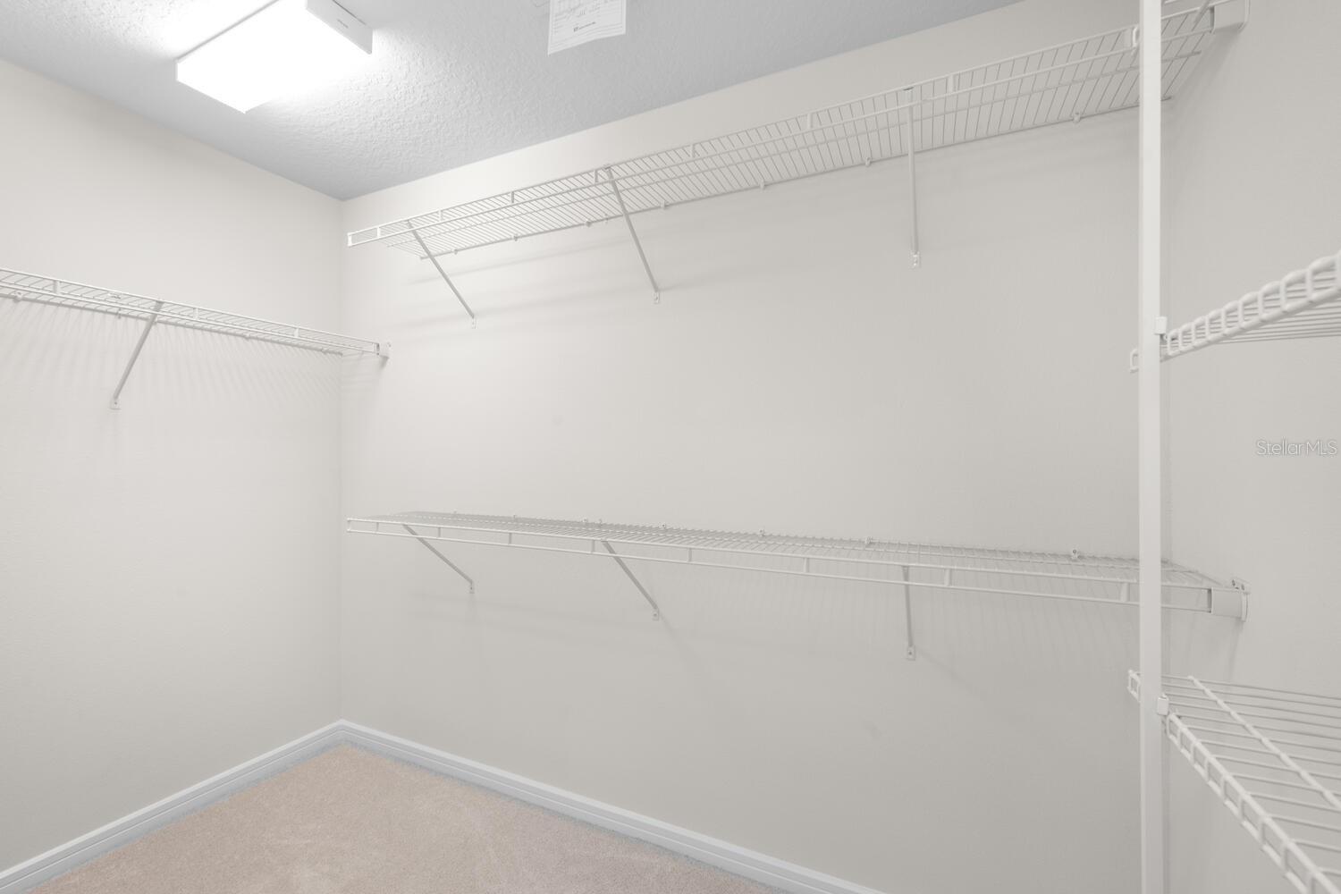 ISLES/LK NONA PH 1B - Residential Lease