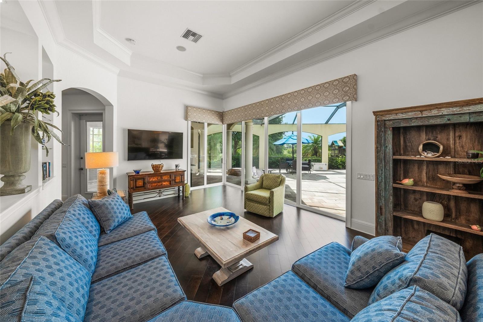 LAKE CLUB PH I - Residential