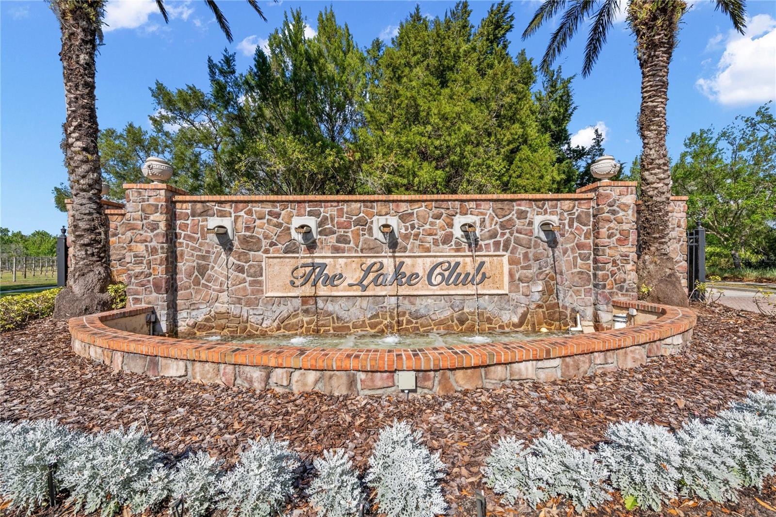 LAKE CLUB PH I - Residential