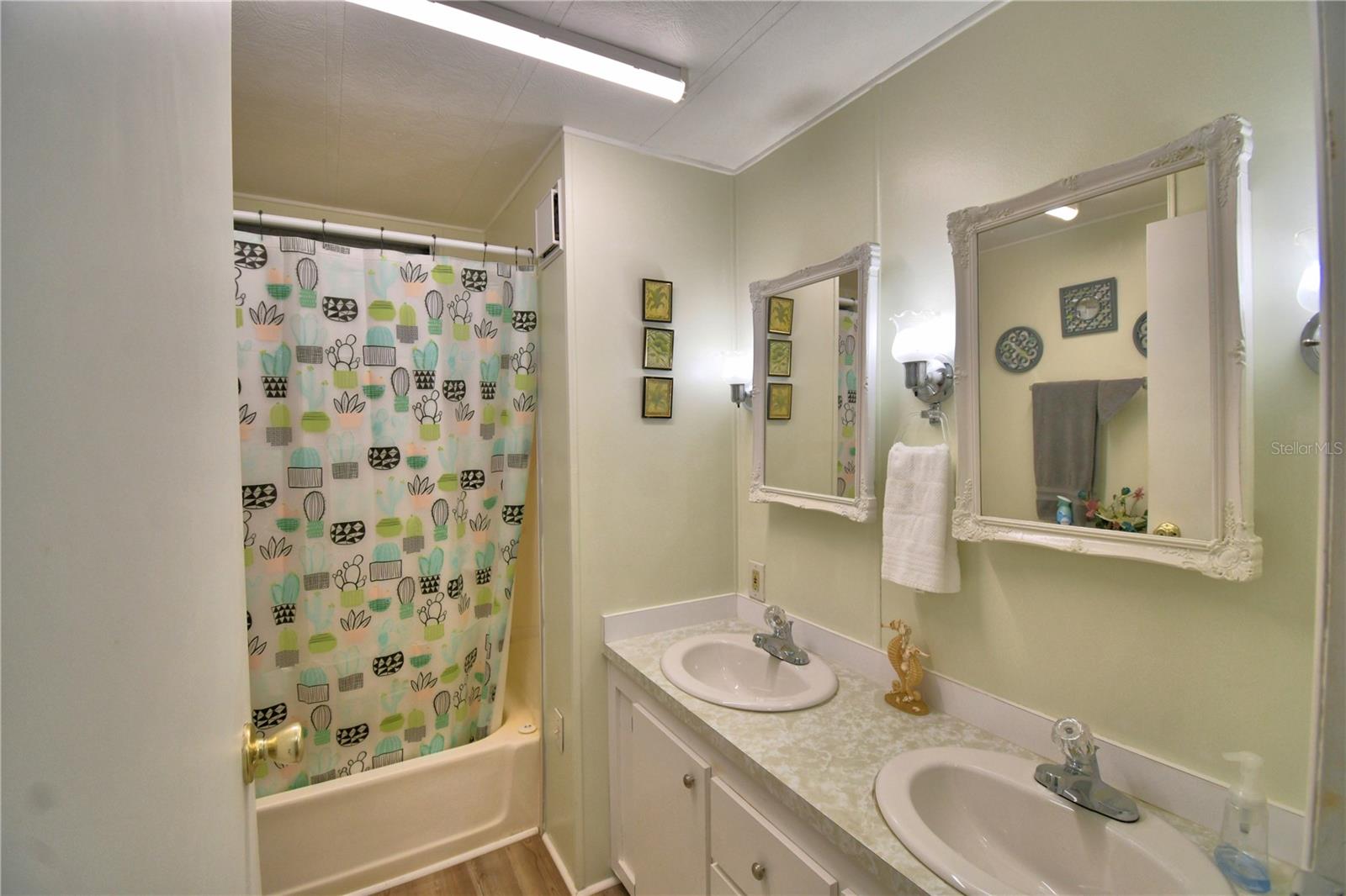 CITRUS WOODS ESTATES - Residential