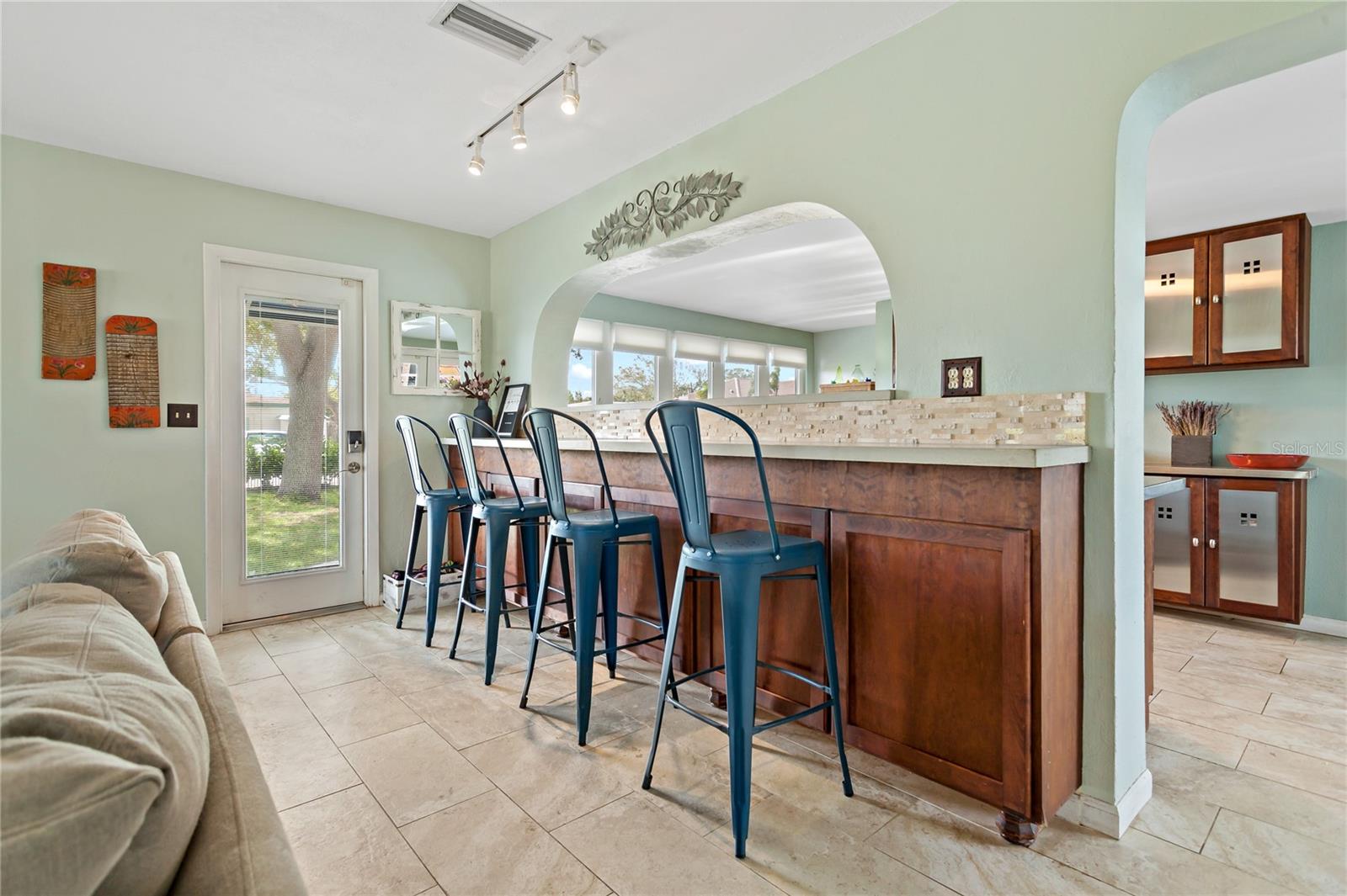 GOLDEN BEACH SUB - Residential