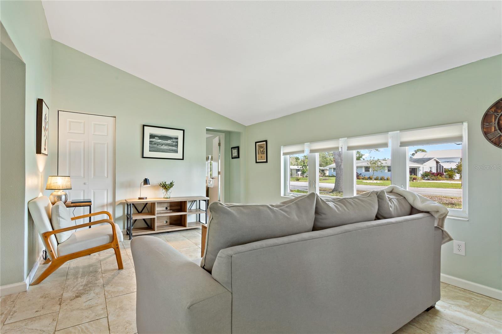 GOLDEN BEACH SUB - Residential