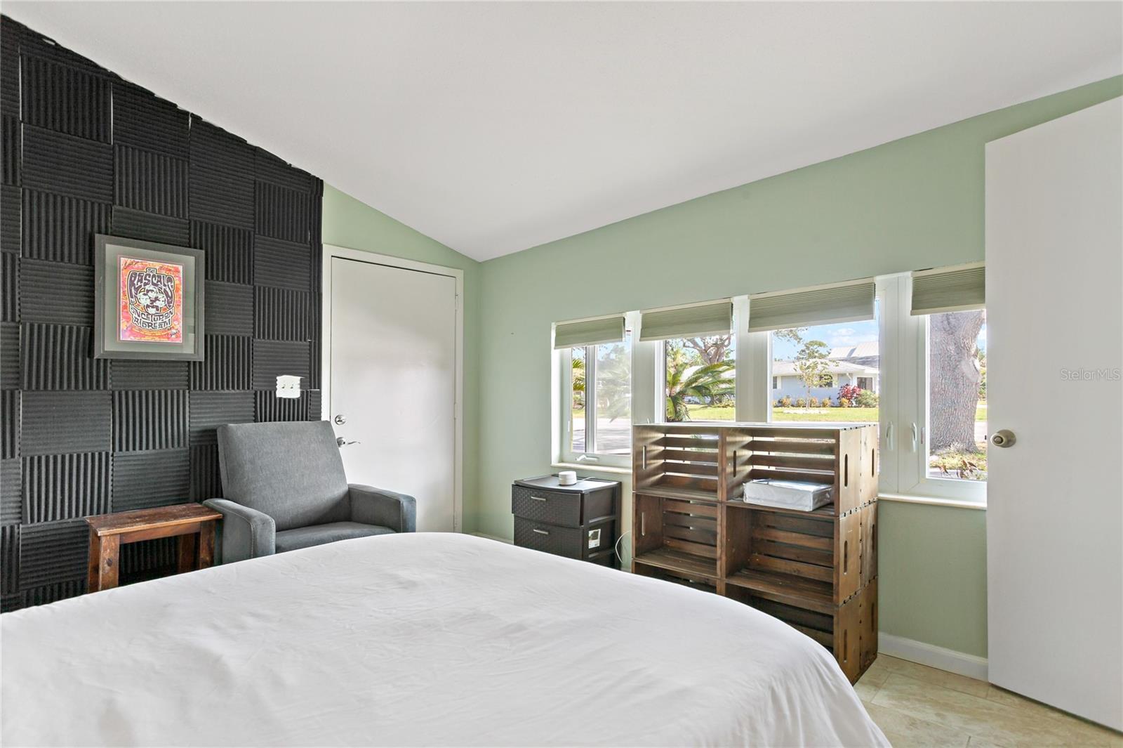 GOLDEN BEACH SUB - Residential