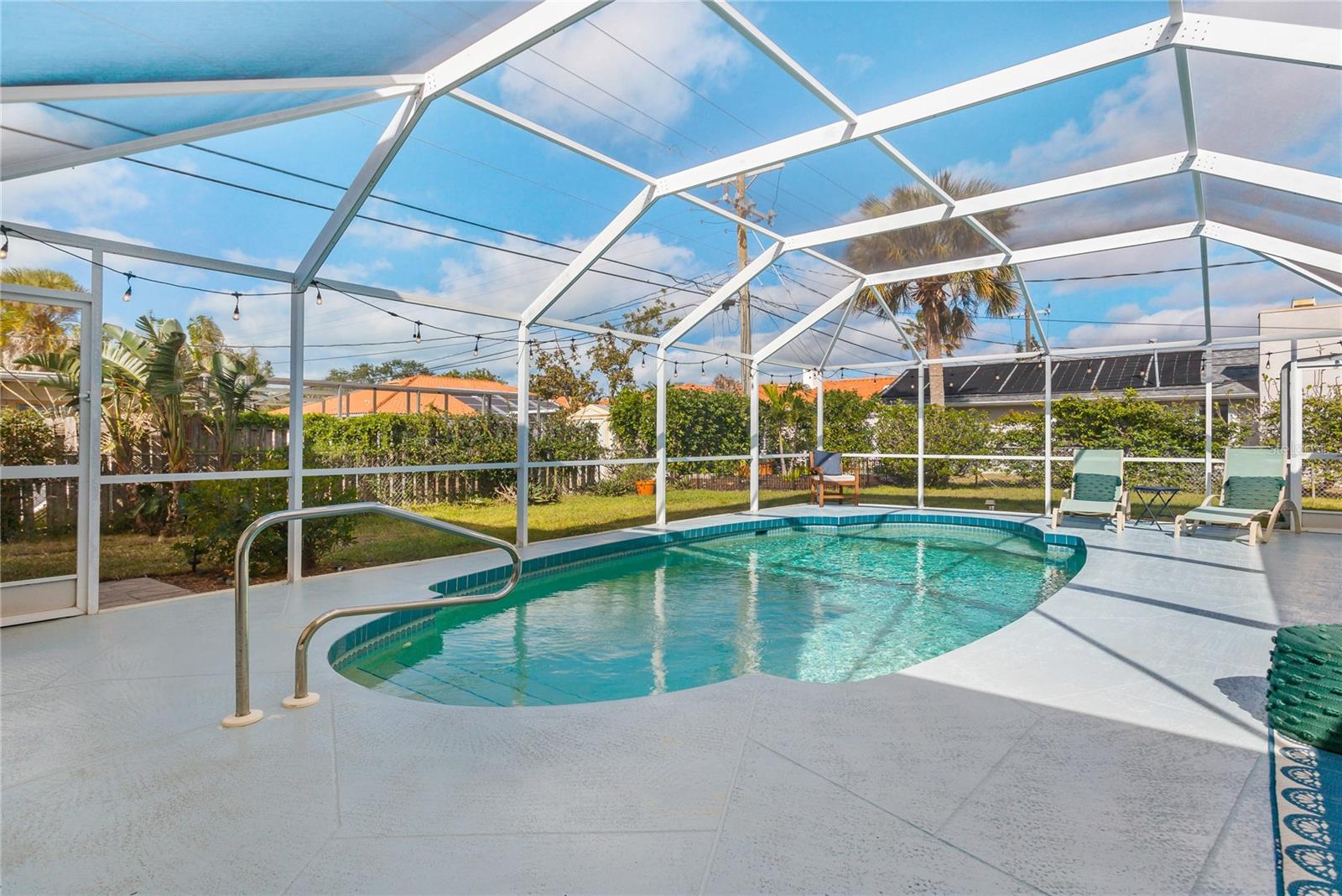 GOLDEN BEACH SUB - Residential