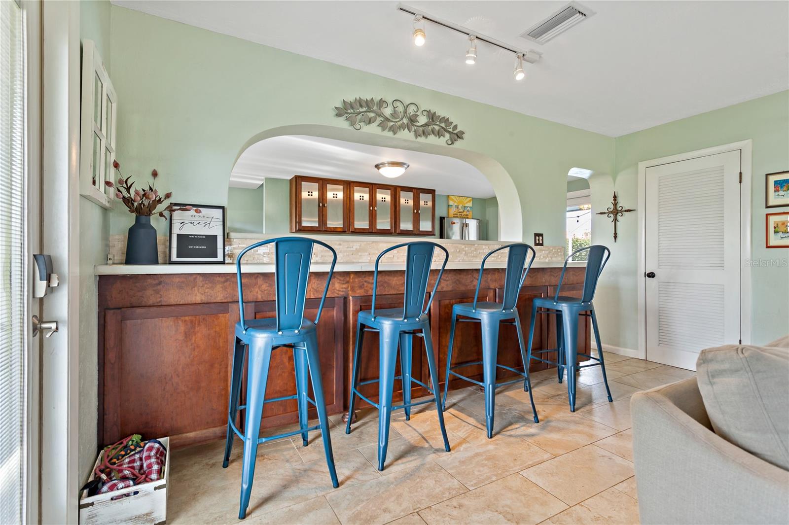 GOLDEN BEACH SUB - Residential