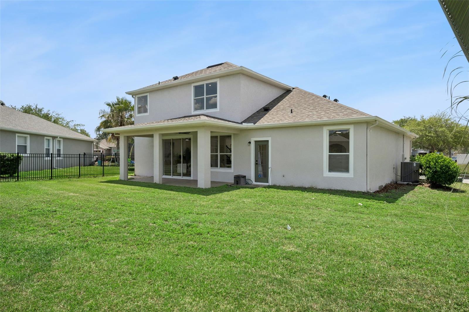 VISTA LAKES VILLAGE N-3 COLONIE - Residential