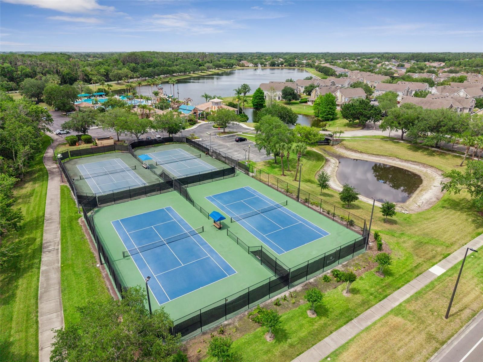 VISTA LAKES VILLAGE N-3 COLONIE - Residential