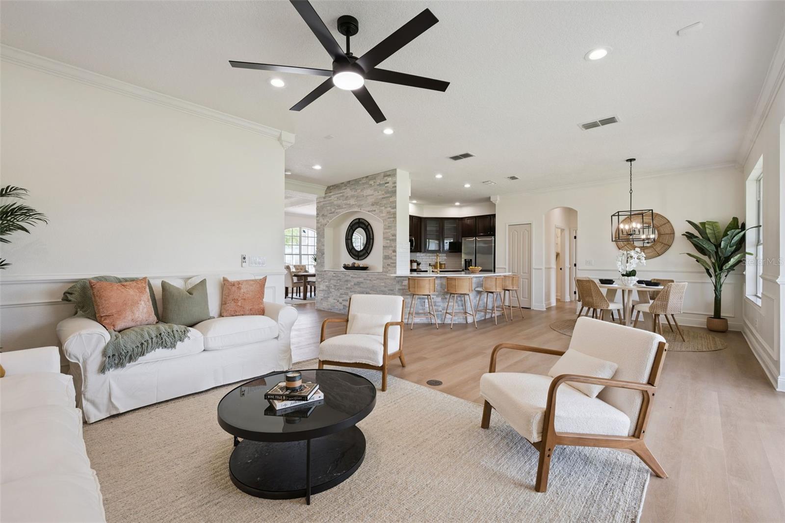 VISTA LAKES VILLAGE N-3 COLONIE - Residential