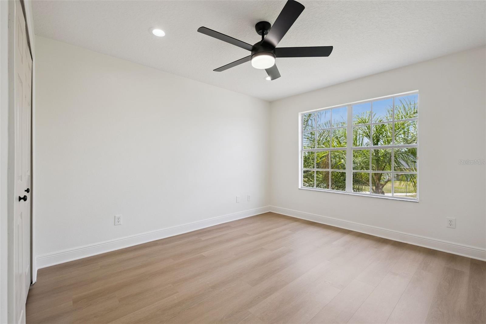 VISTA LAKES VILLAGE N-3 COLONIE - Residential