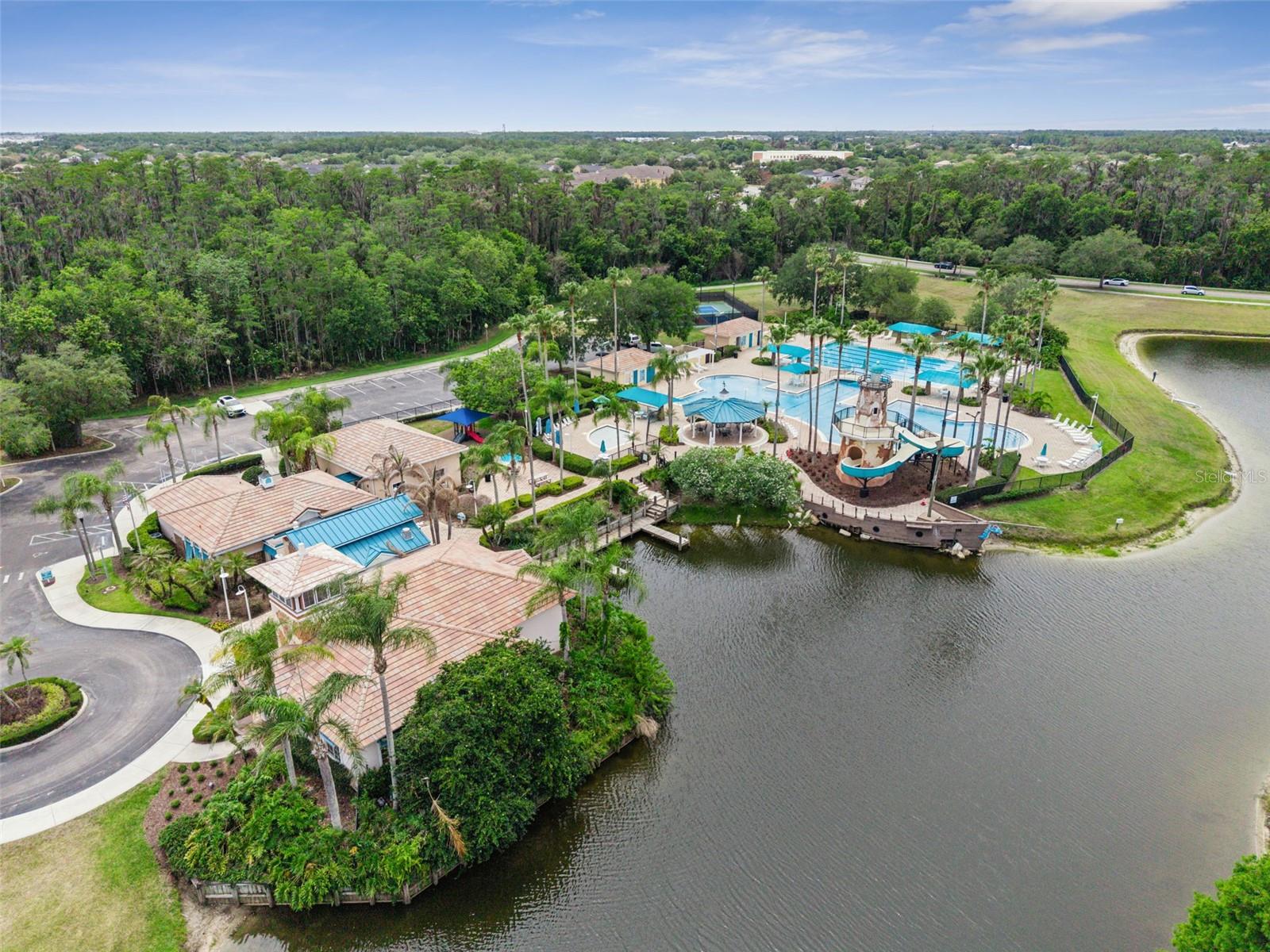 VISTA LAKES VILLAGE N-3 COLONIE - Residential