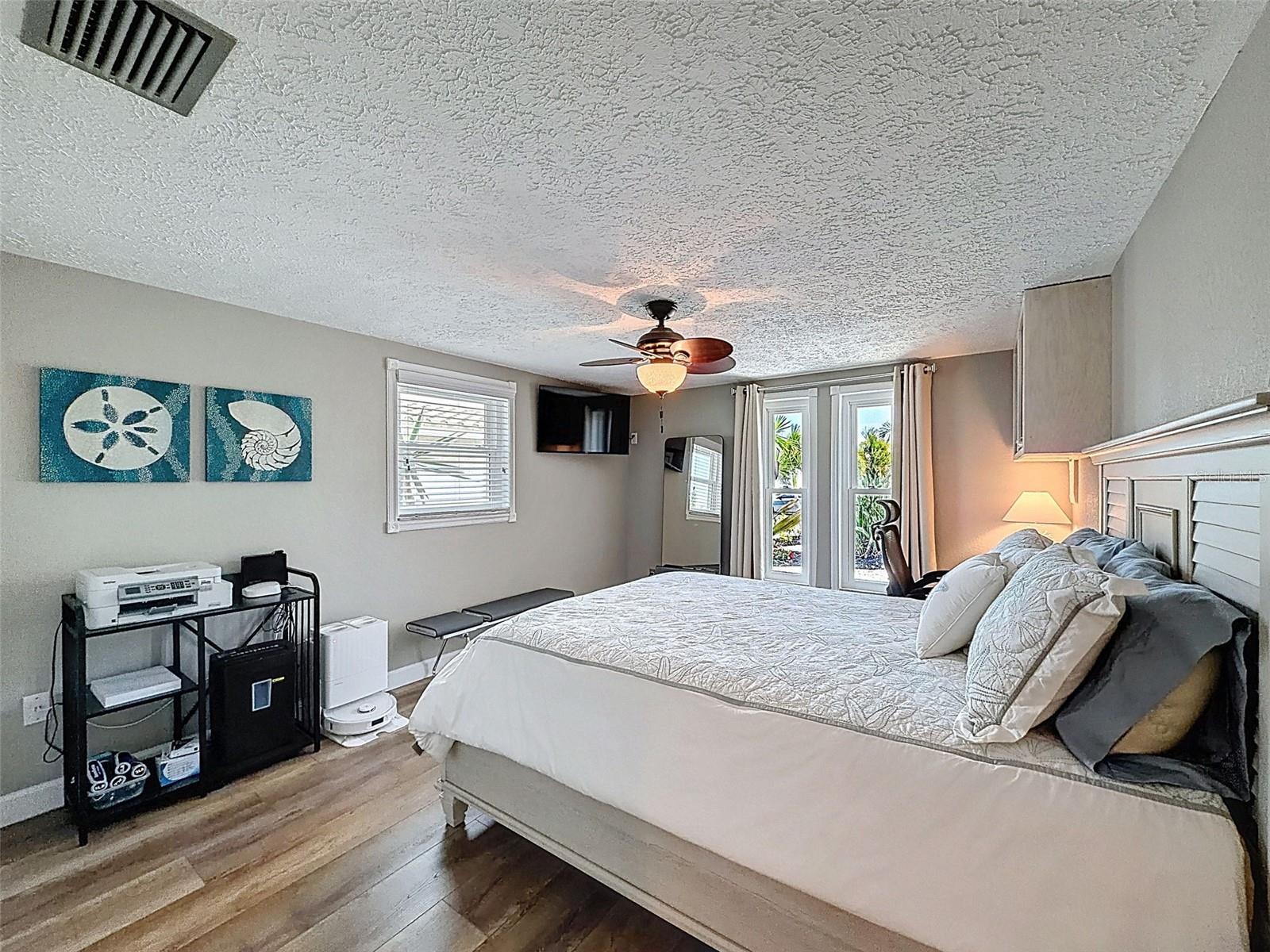 FLOR A MAR - Residential