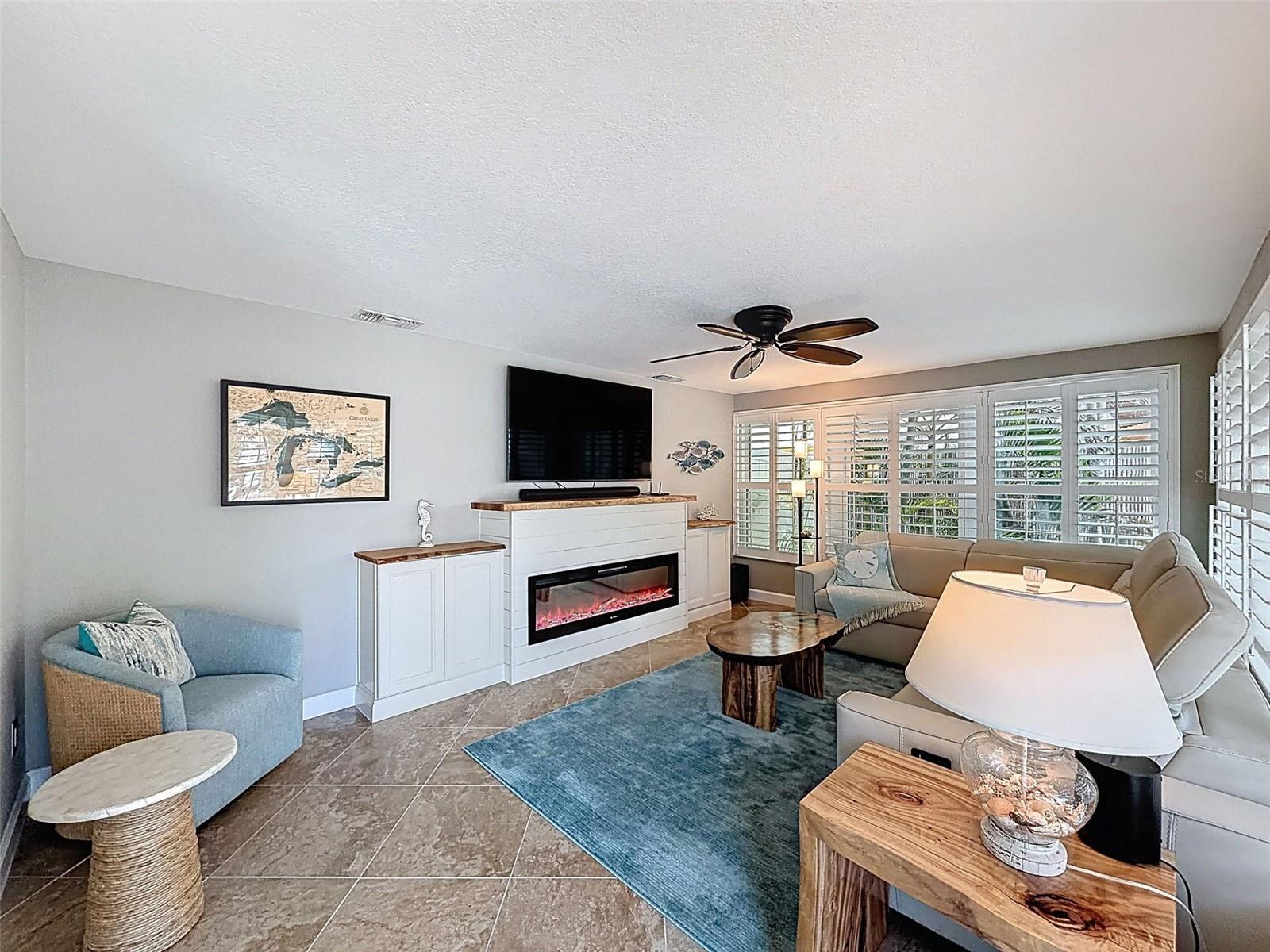 FLOR A MAR - Residential