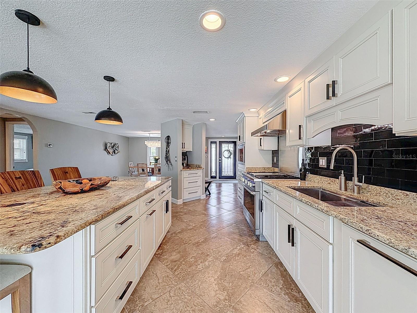 FLOR A MAR - Residential