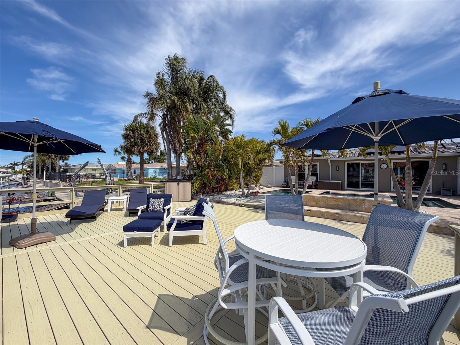 FLOR A MAR - Residential