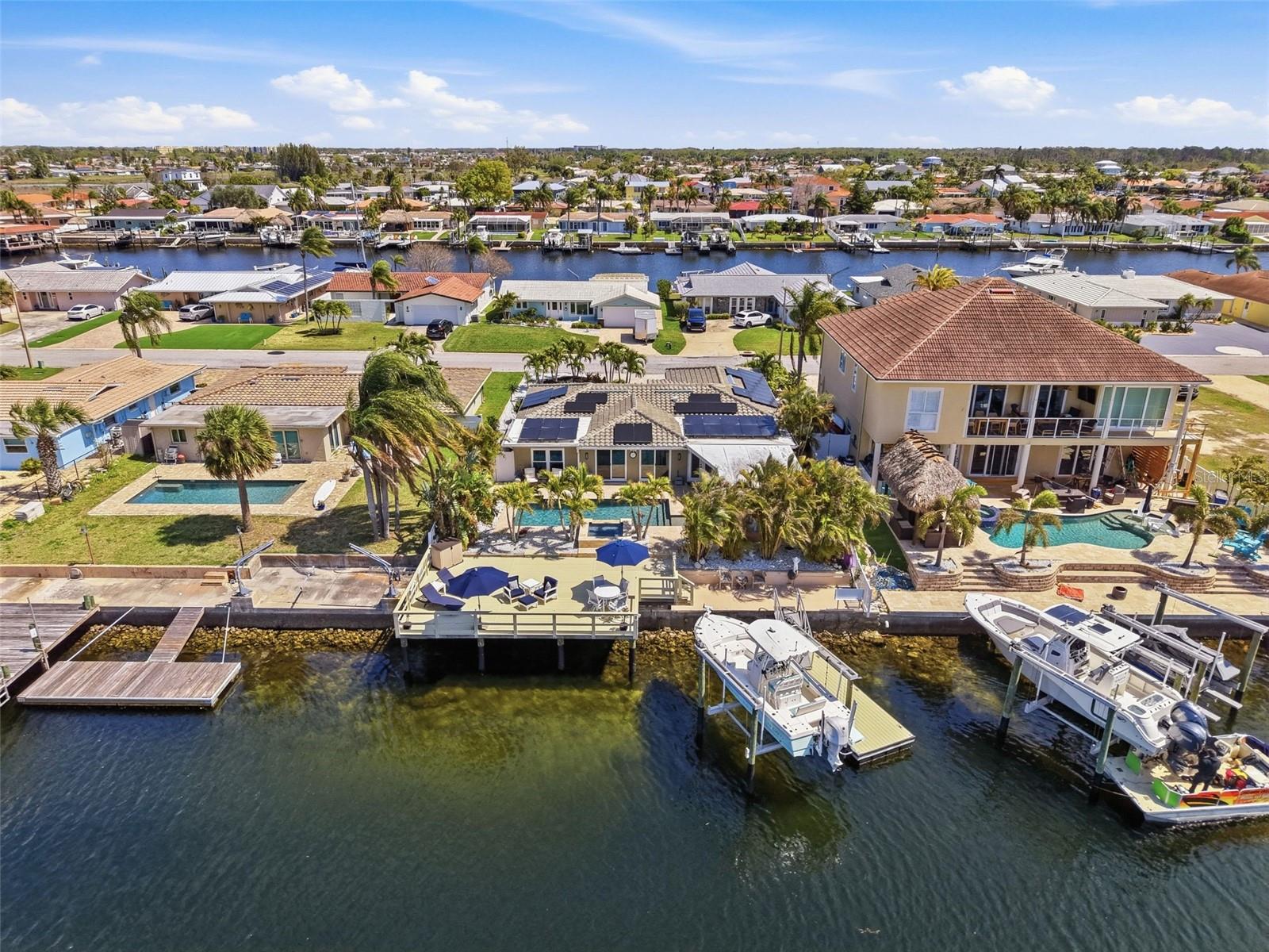 FLOR A MAR - Residential