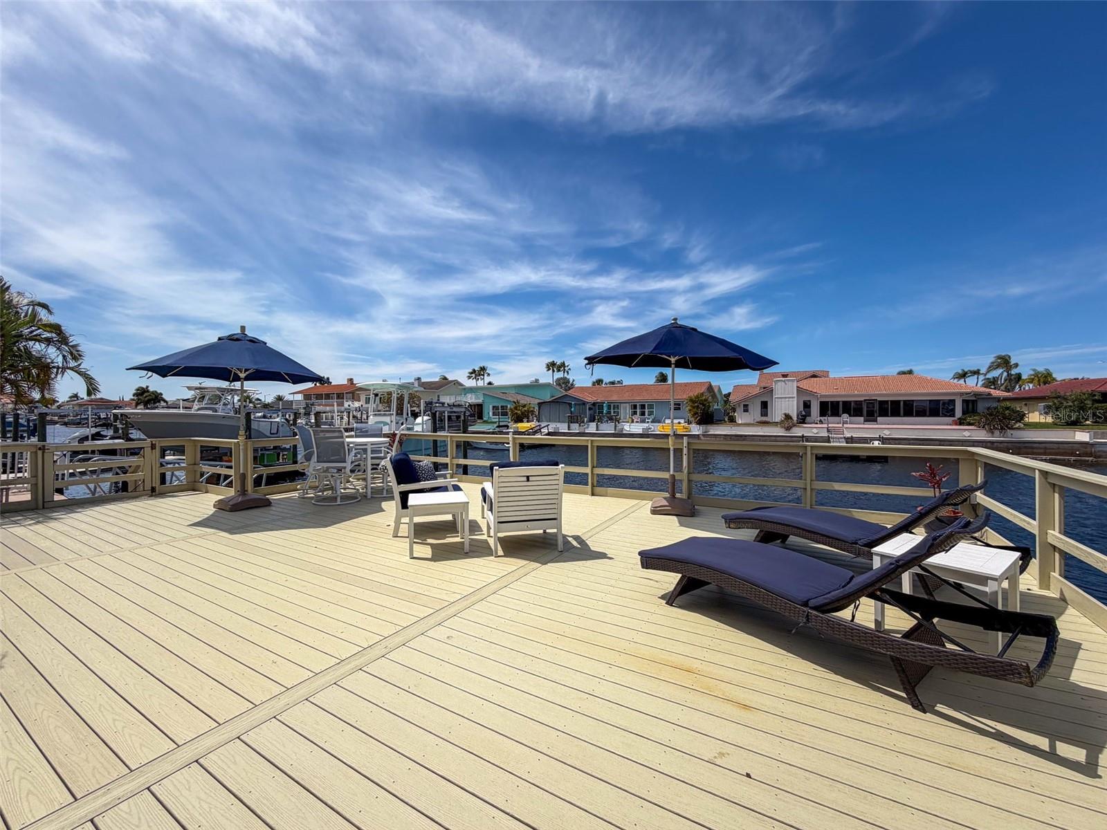 FLOR A MAR - Residential