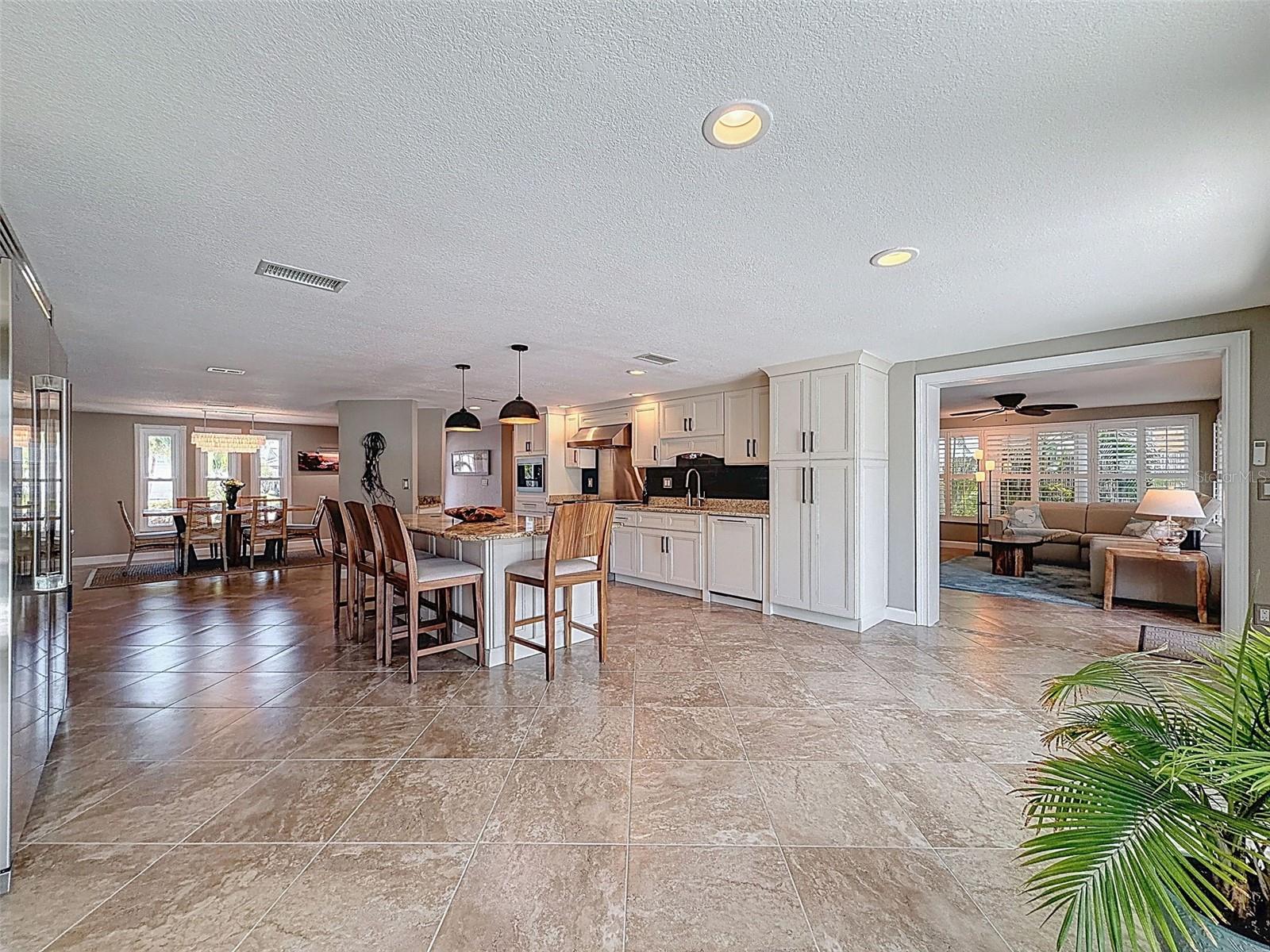 FLOR A MAR - Residential