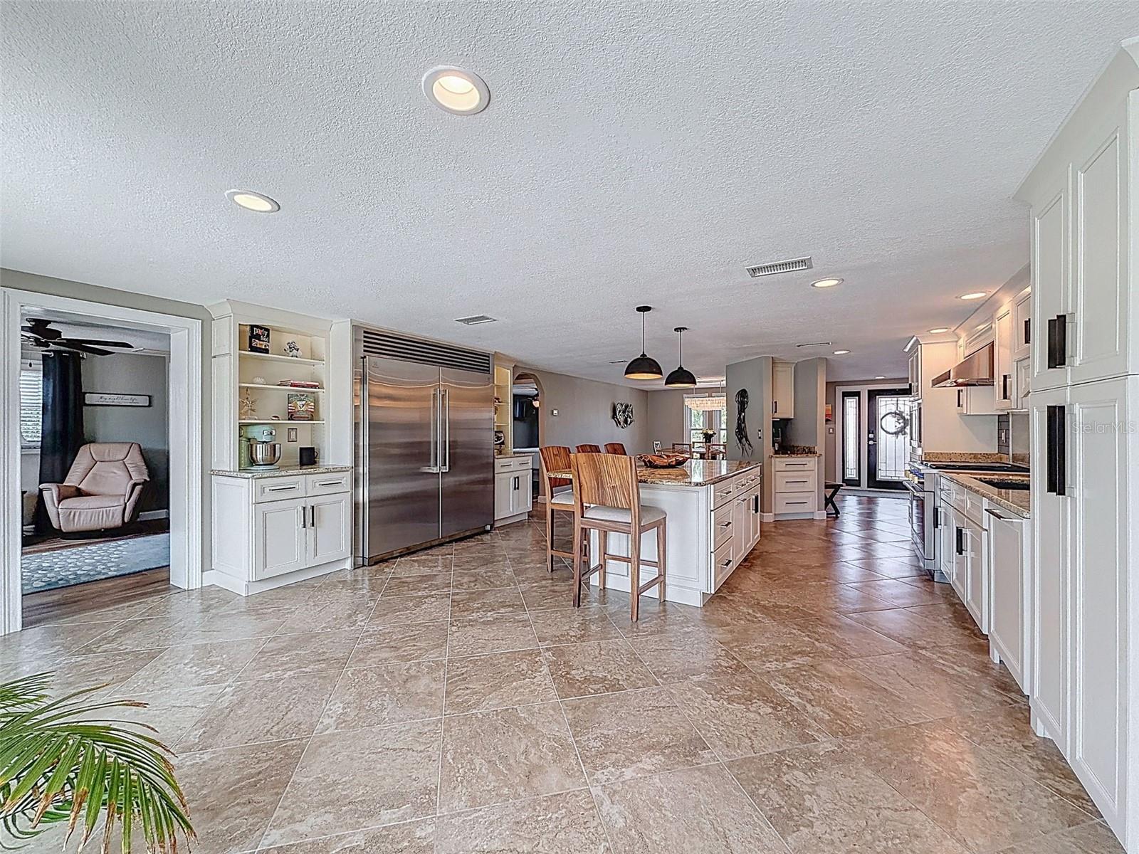 FLOR A MAR - Residential