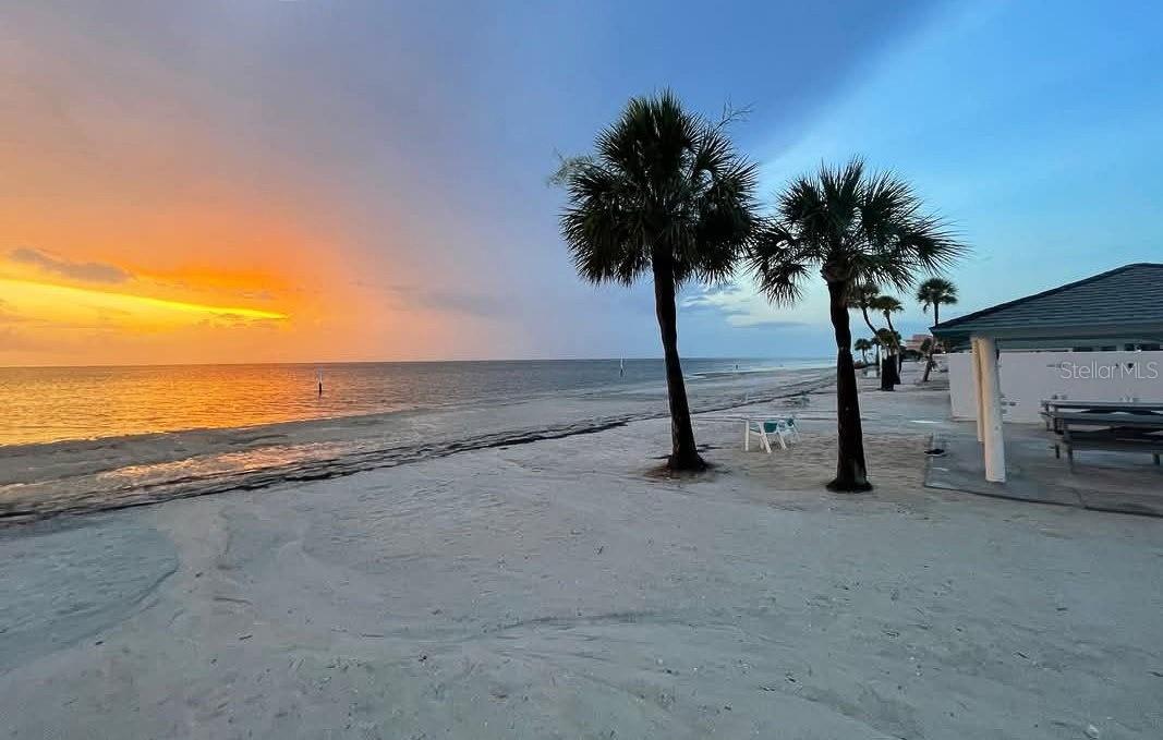 FLOR A MAR - Residential