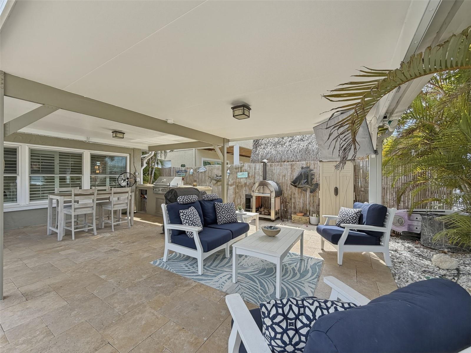 FLOR A MAR - Residential