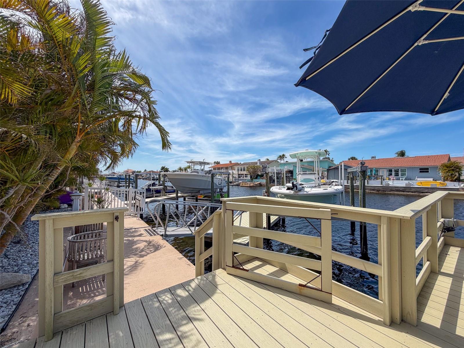 FLOR A MAR - Residential