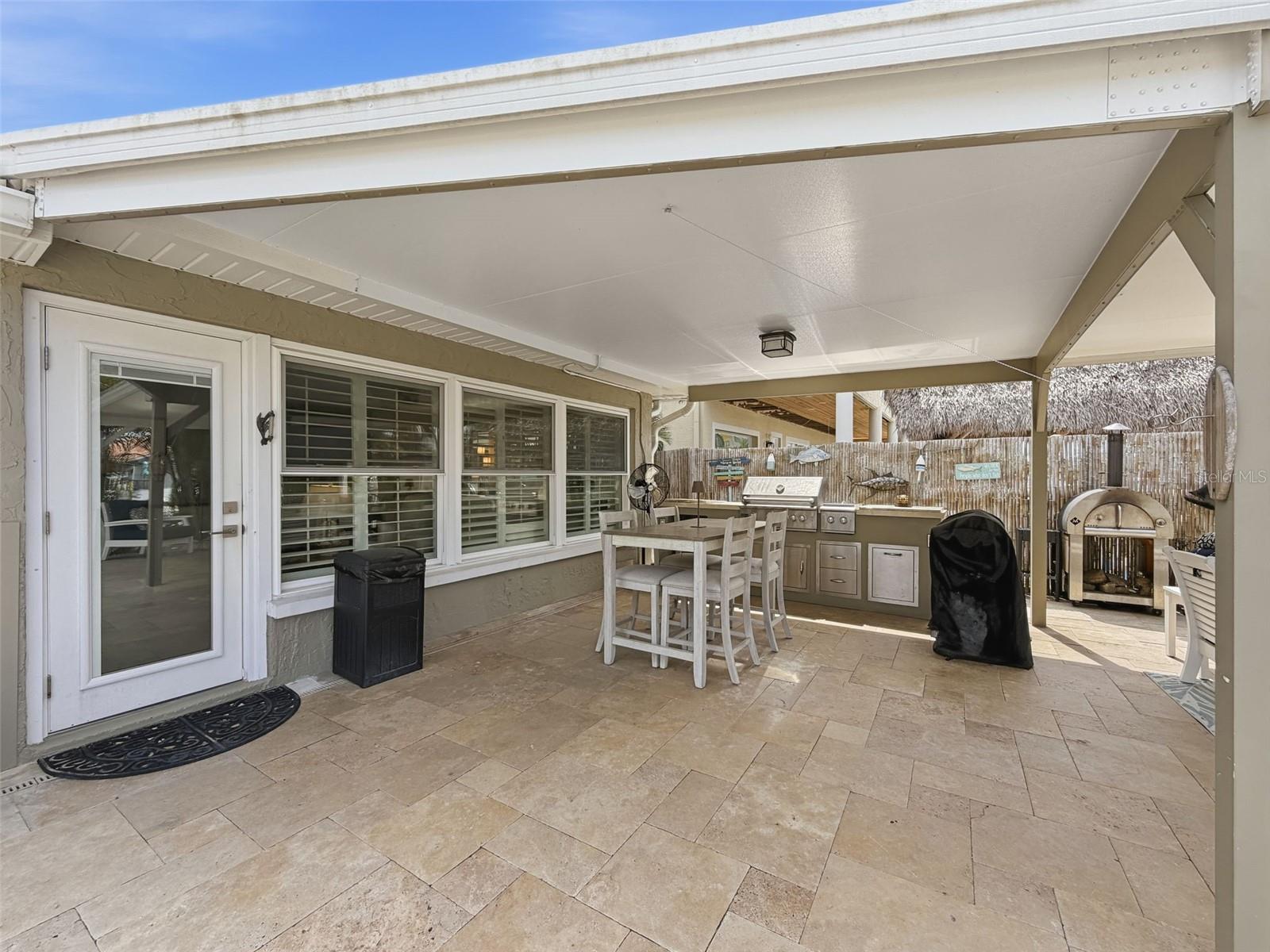 FLOR A MAR - Residential