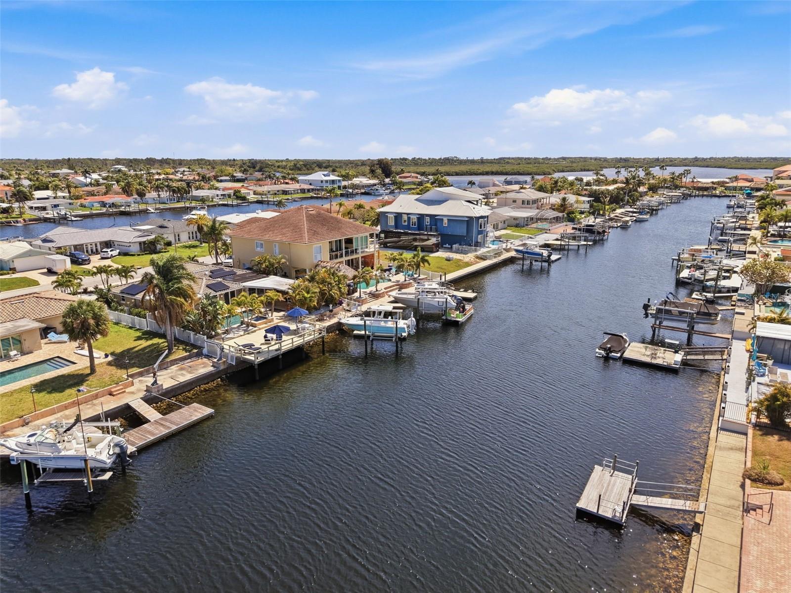 FLOR A MAR - Residential