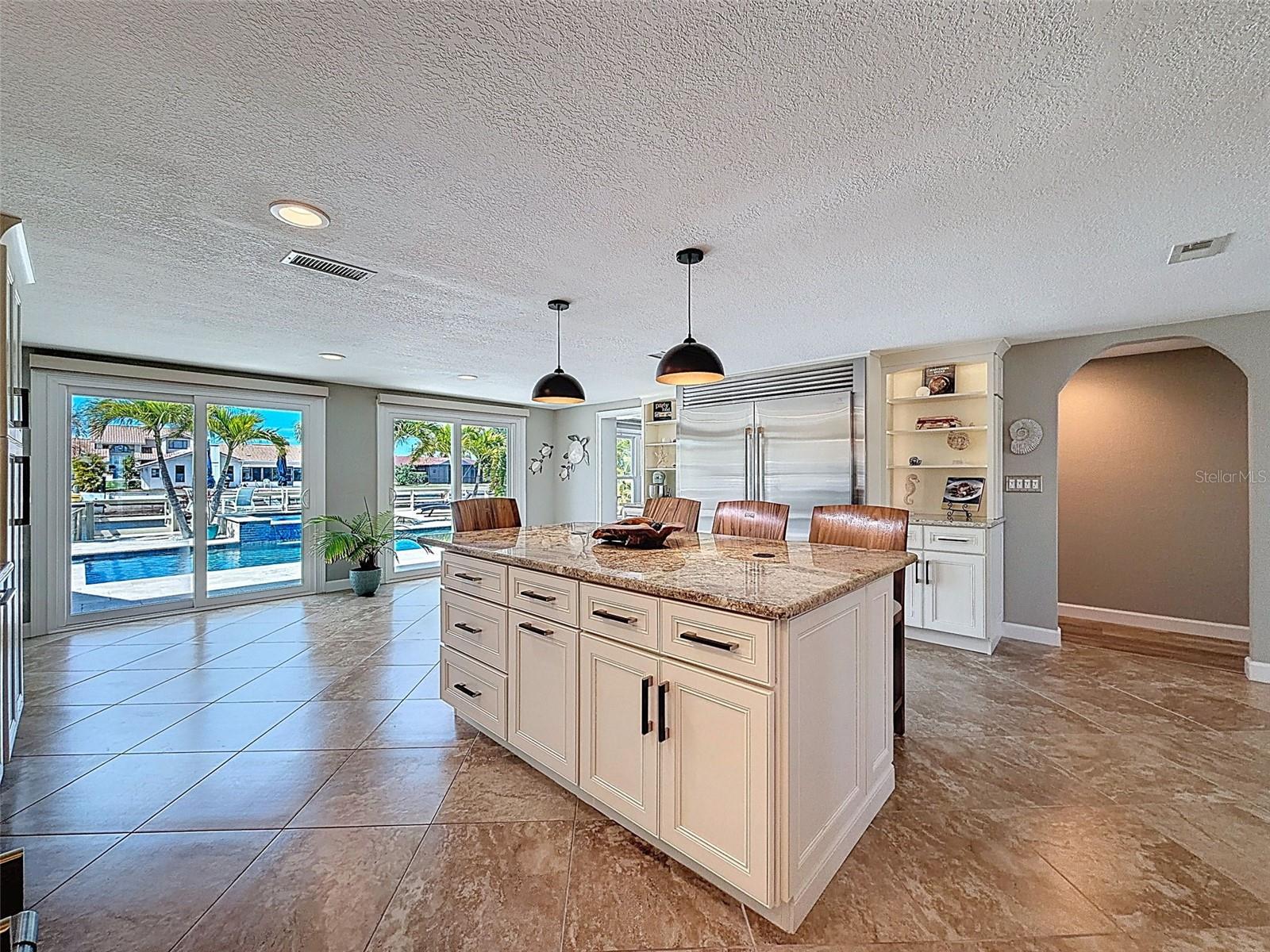 FLOR A MAR - Residential