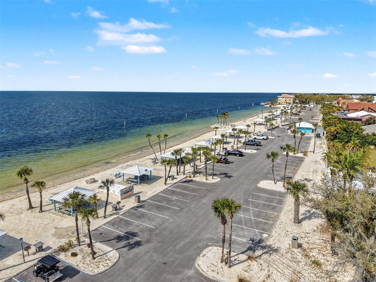 FLOR A MAR - Residential