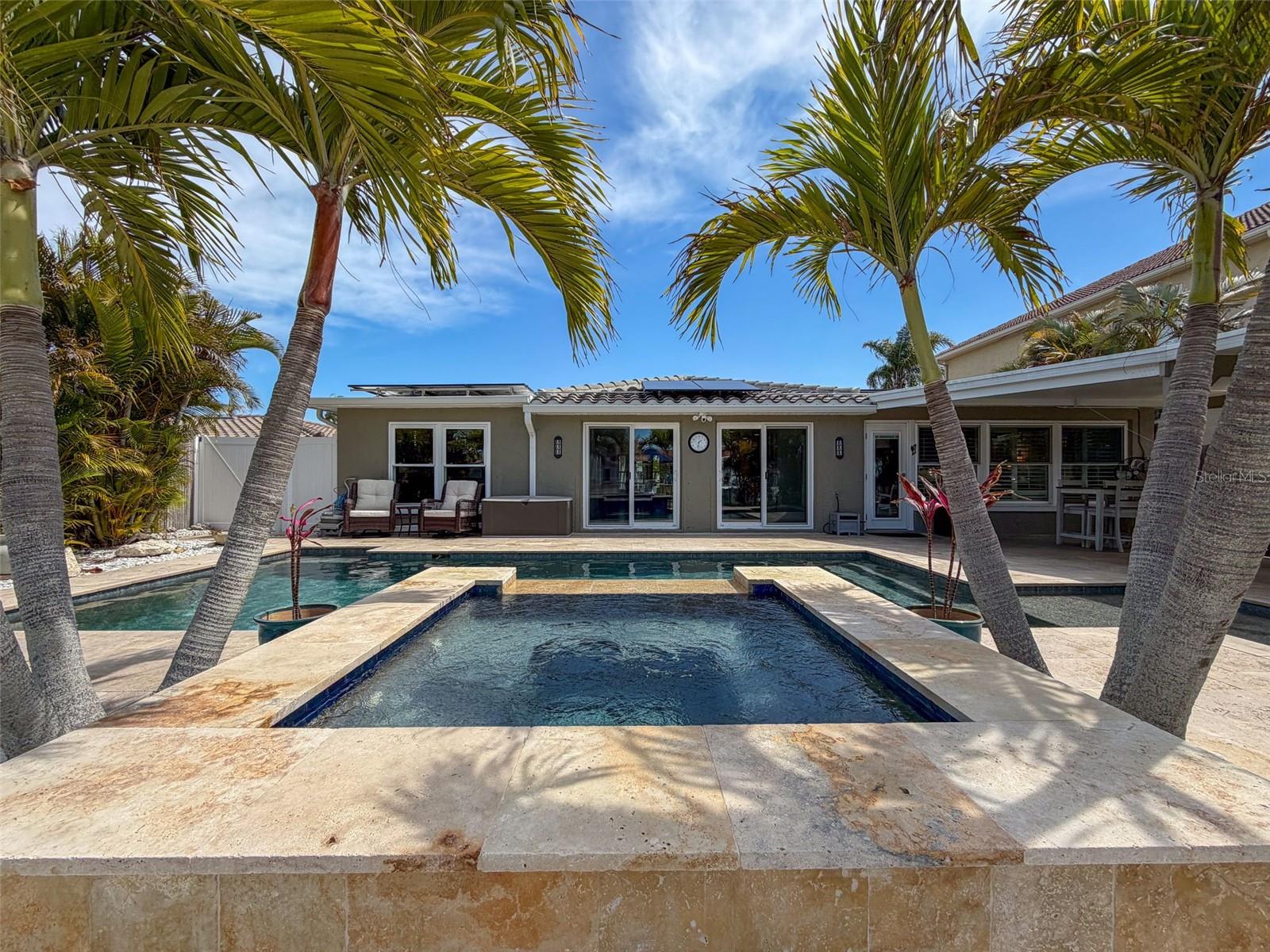 FLOR A MAR - Residential