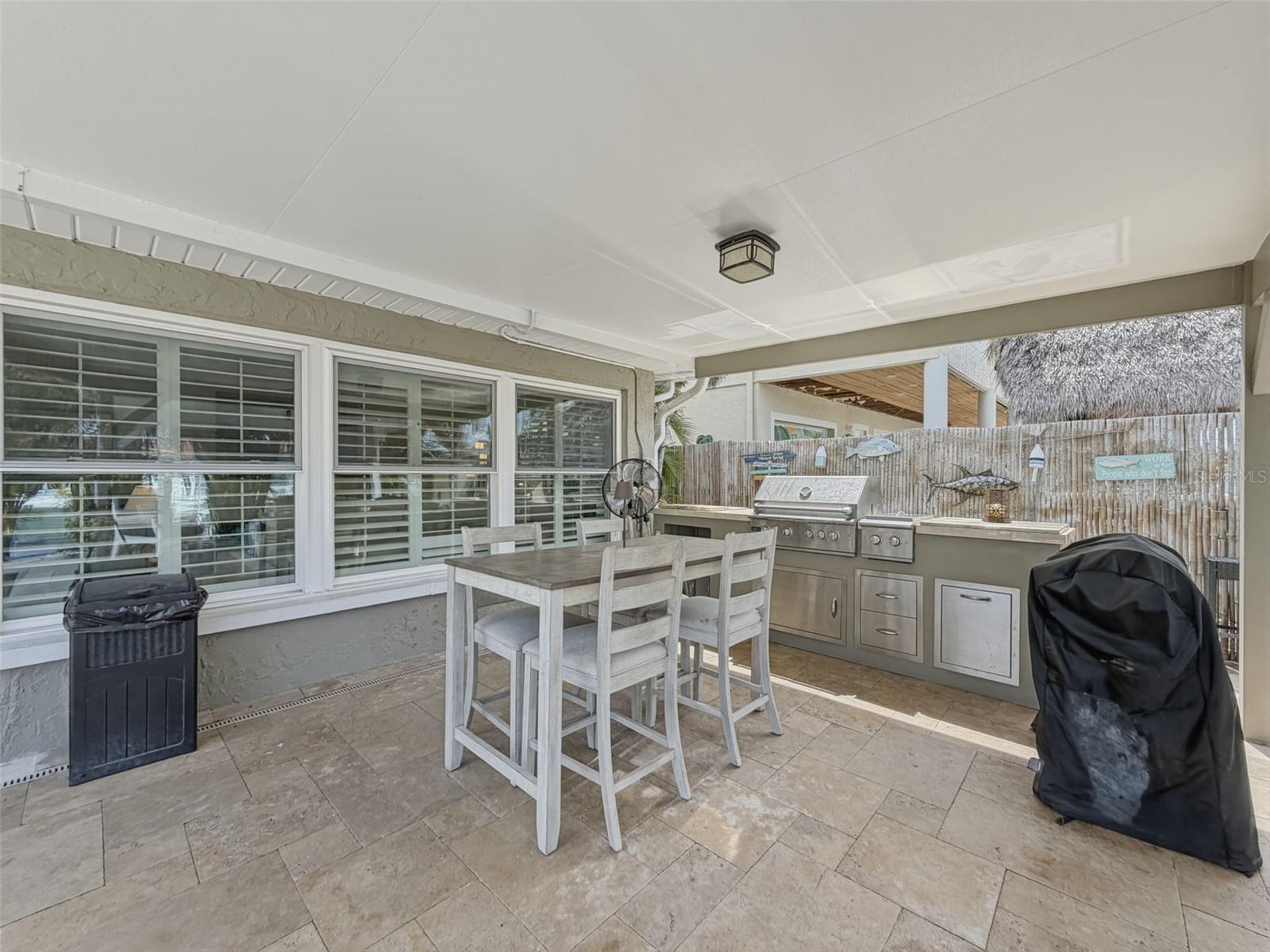 FLOR A MAR - Residential