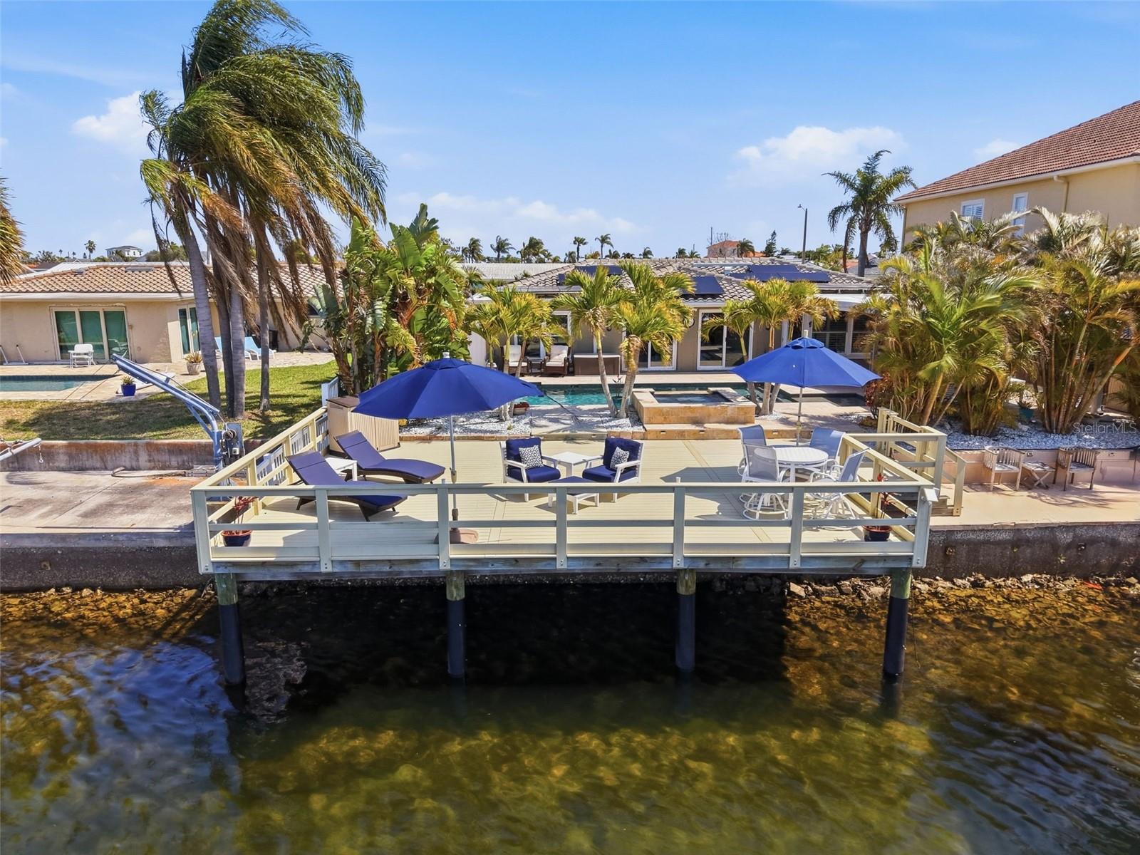 FLOR A MAR - Residential