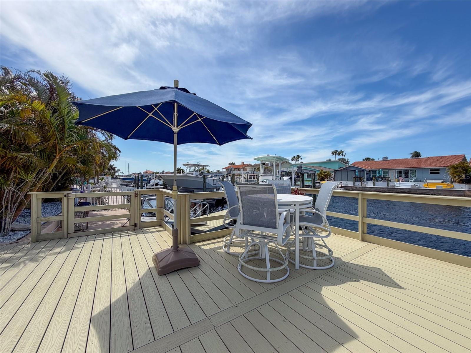 FLOR A MAR - Residential