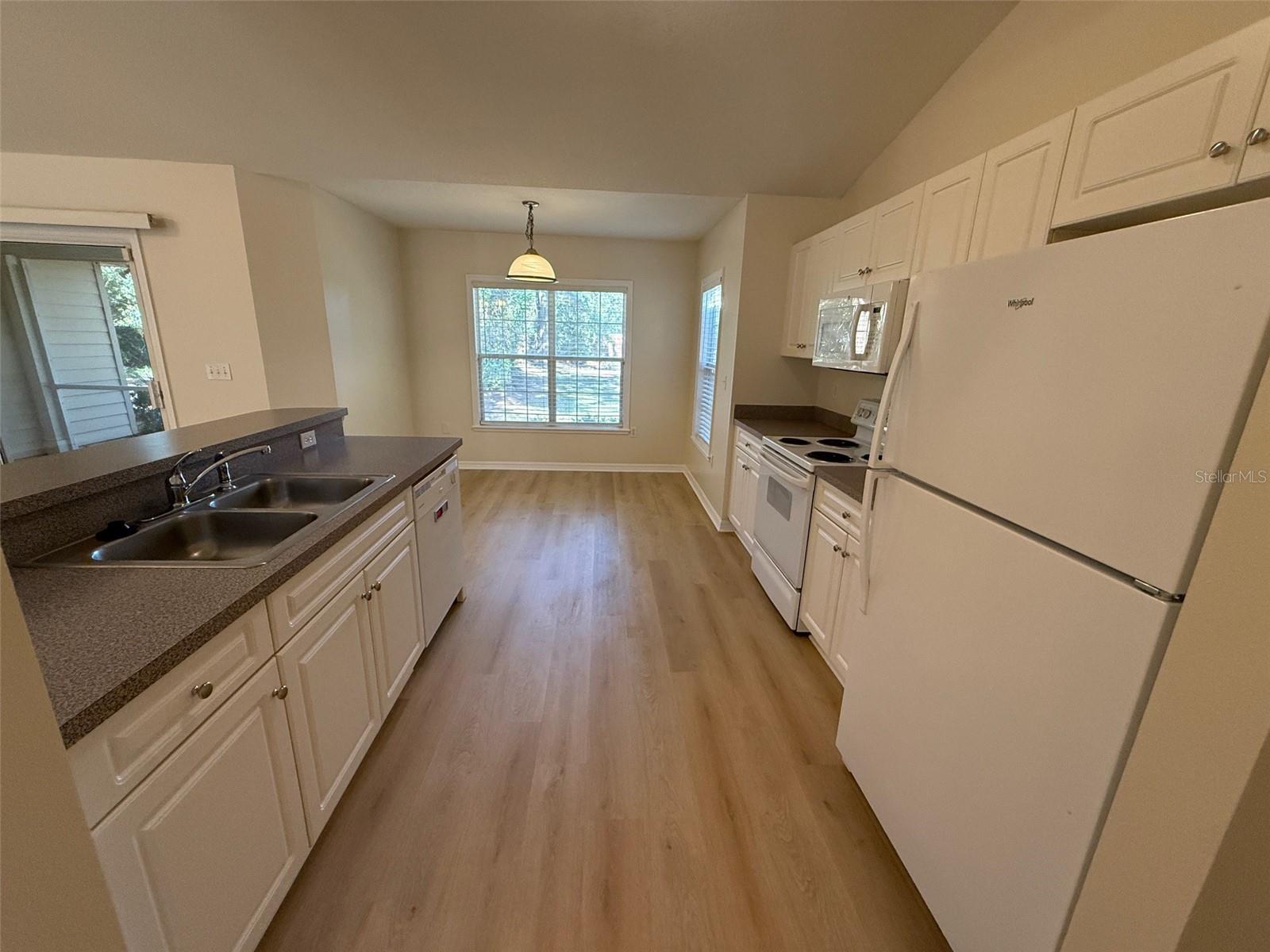 MENTONE CLUSTER PH 6 - Residential