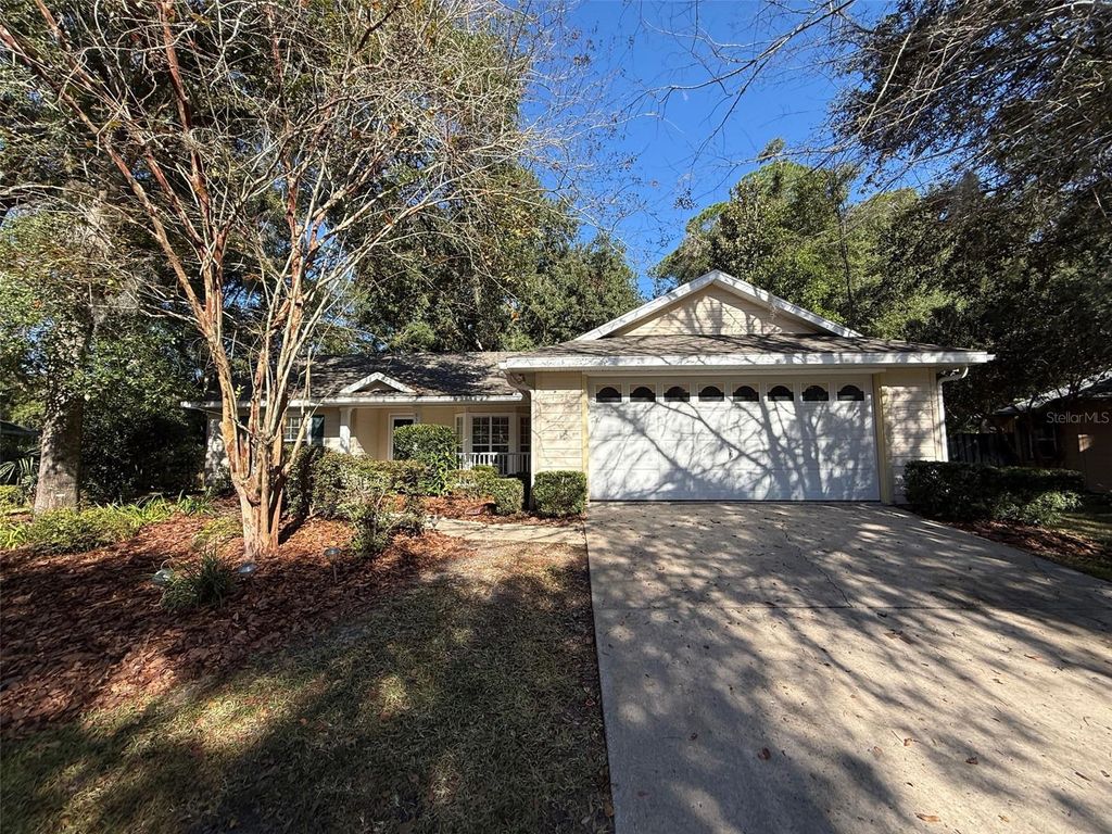Photo of 8302 SW 66th Lane, Gainesville, FL 32608 (MLS # GC535939)