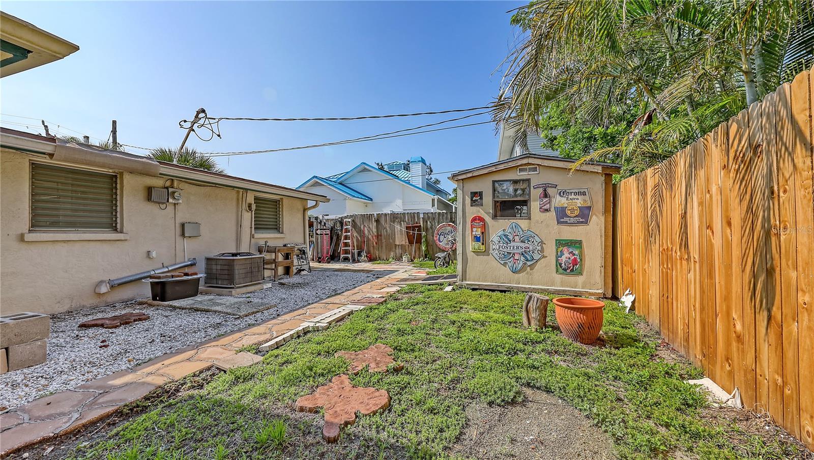 5302 LAS ROSAS, SARASOTA, FL, 34242 4 5302 LAS ROSAS