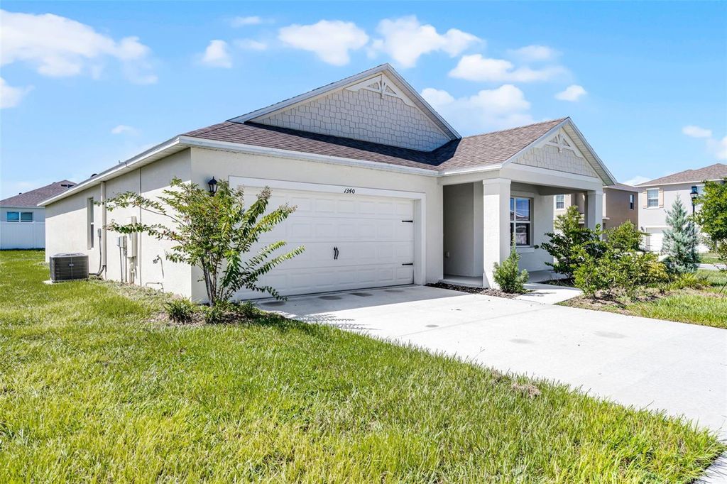 Photo of 1340 Daisy Field Dr, Winter Haven, FL 33884 (MLS # O6331865)