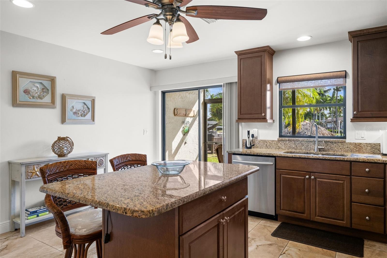 PKWY PLACE CONDO - Residential