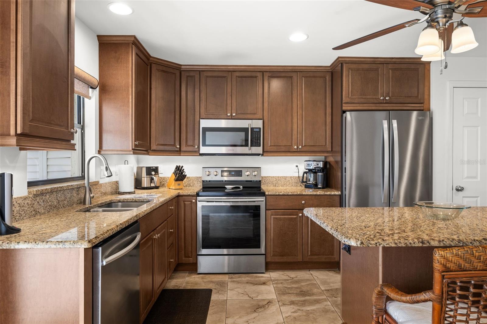 PKWY PLACE CONDO - Residential